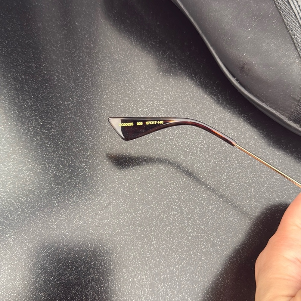 Gucci Sunglasses with Green and Gold Accents. WORN 2X - Picture 11 of 12